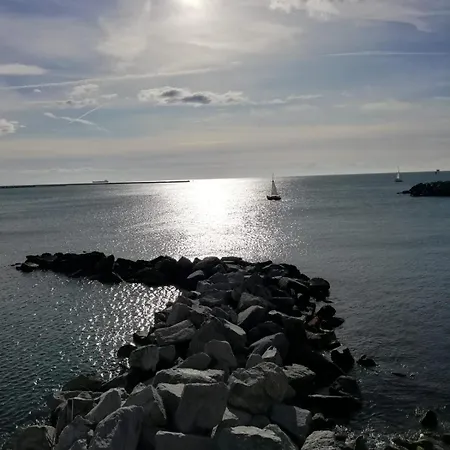 La Casetta A Due Passi Dal Mare Genua Buitenkant foto