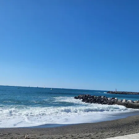 La Casetta A Due Passi Dal Mare Genua Buitenkant foto
